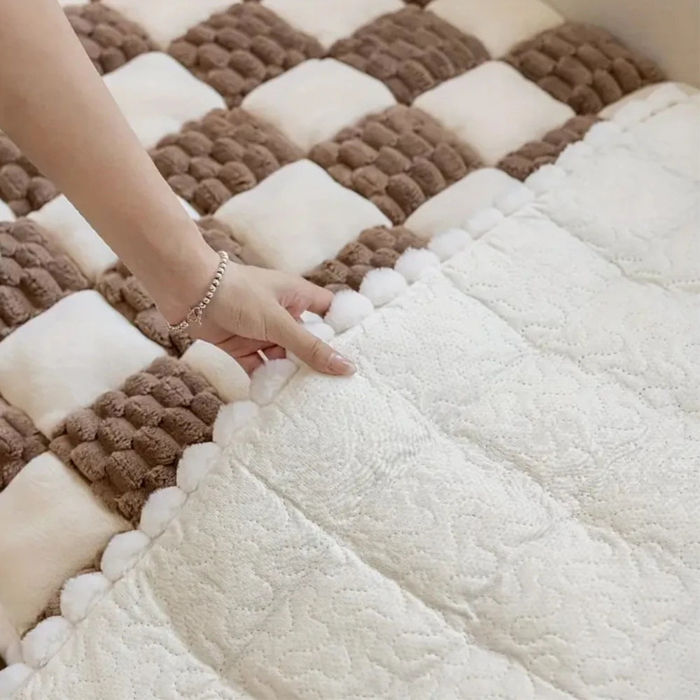 Plush Travel Bed – Washable Car Mattress for Stress-Free Pet Trips